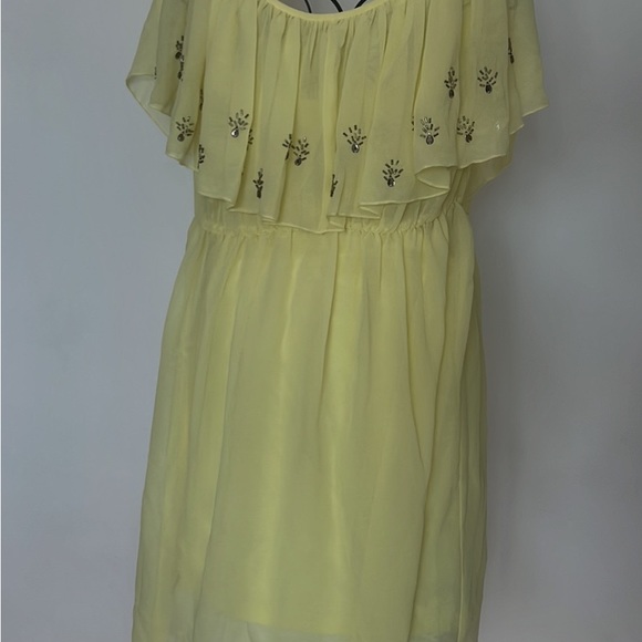 Dress - Picture 2 of 4